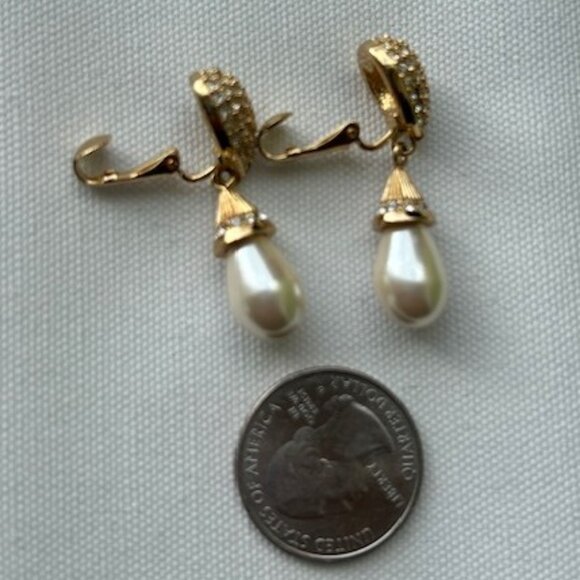 CHRISTIAN DIOR Gold Swarovski Crystal Tear Drop Pearl EARRINGS - Picture 9 of 13